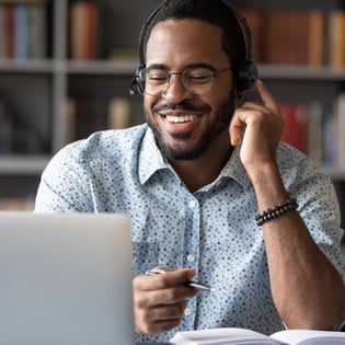 Customer service agents slider image